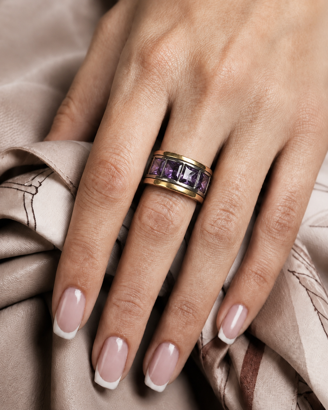 Anillo de Plata y Oro | Circonias Violetas