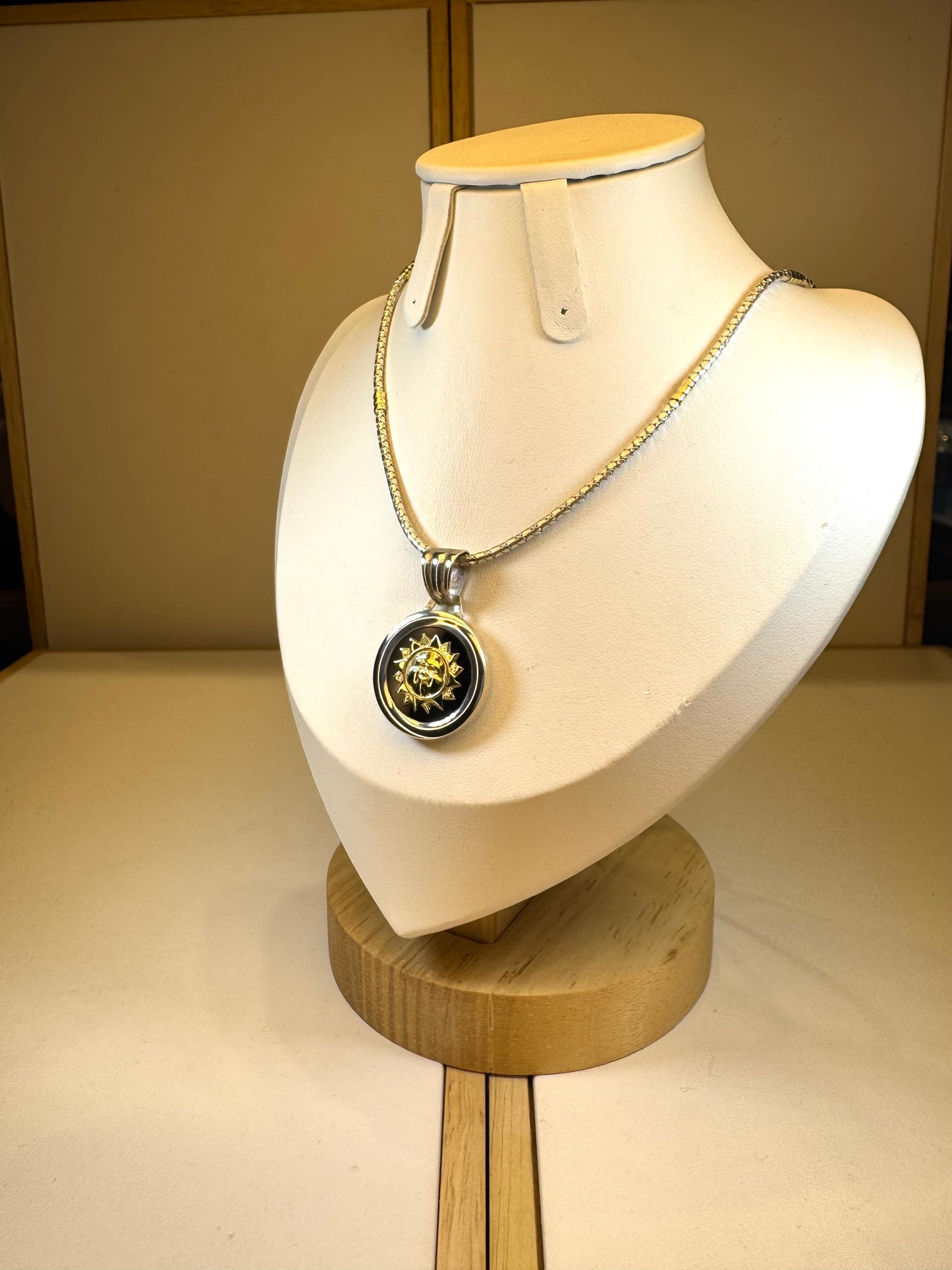 Conjunto De Plata Y Oro | Ónix y Sol de oro