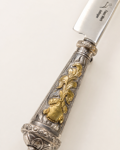 Cuchillo criollo de plata y oro| Hoja franz wenk solingen sumado a su funda con detalle de plata y oro