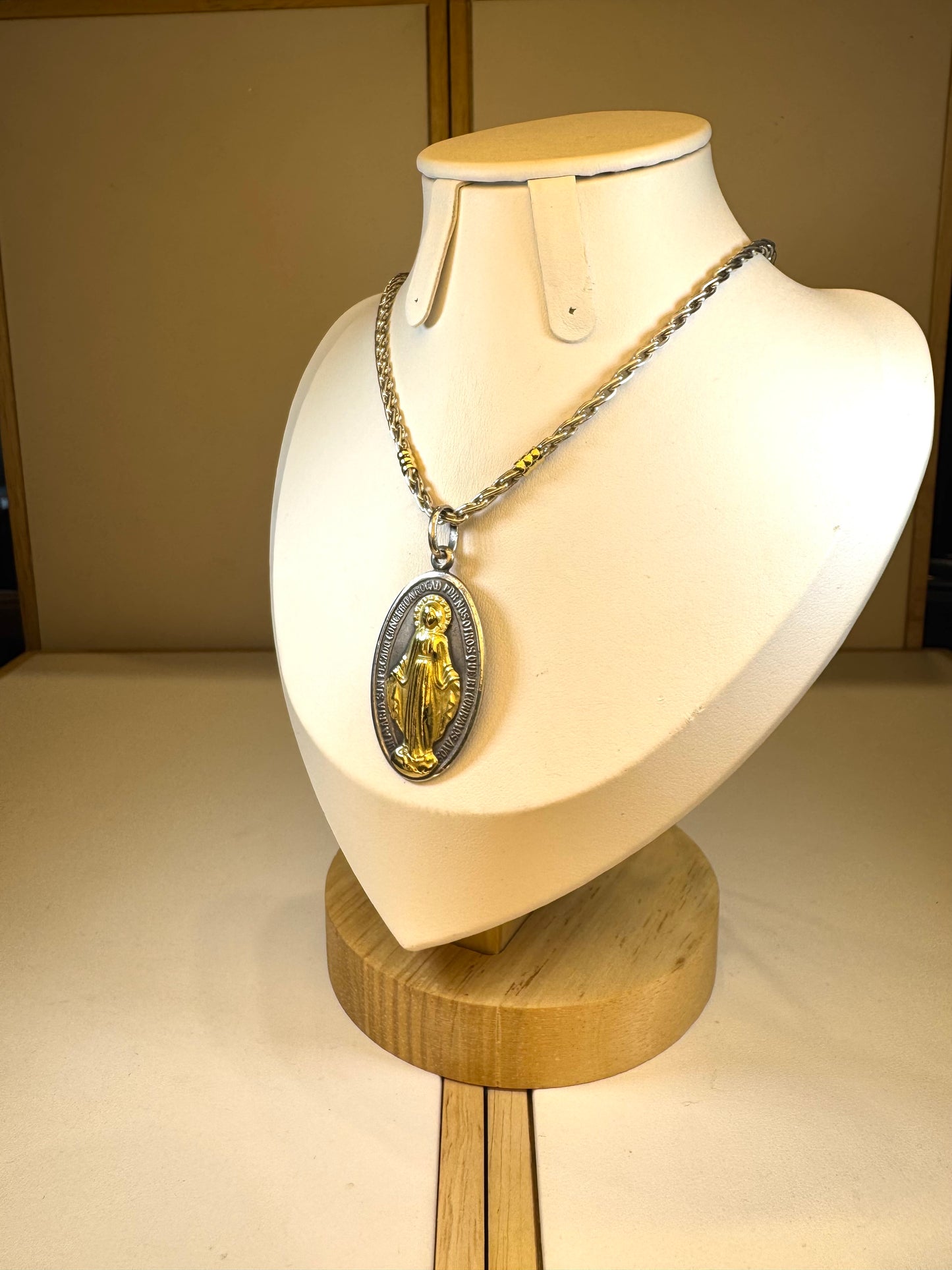 Conjunto De Plata Y Oro | Virgen Milagrosa